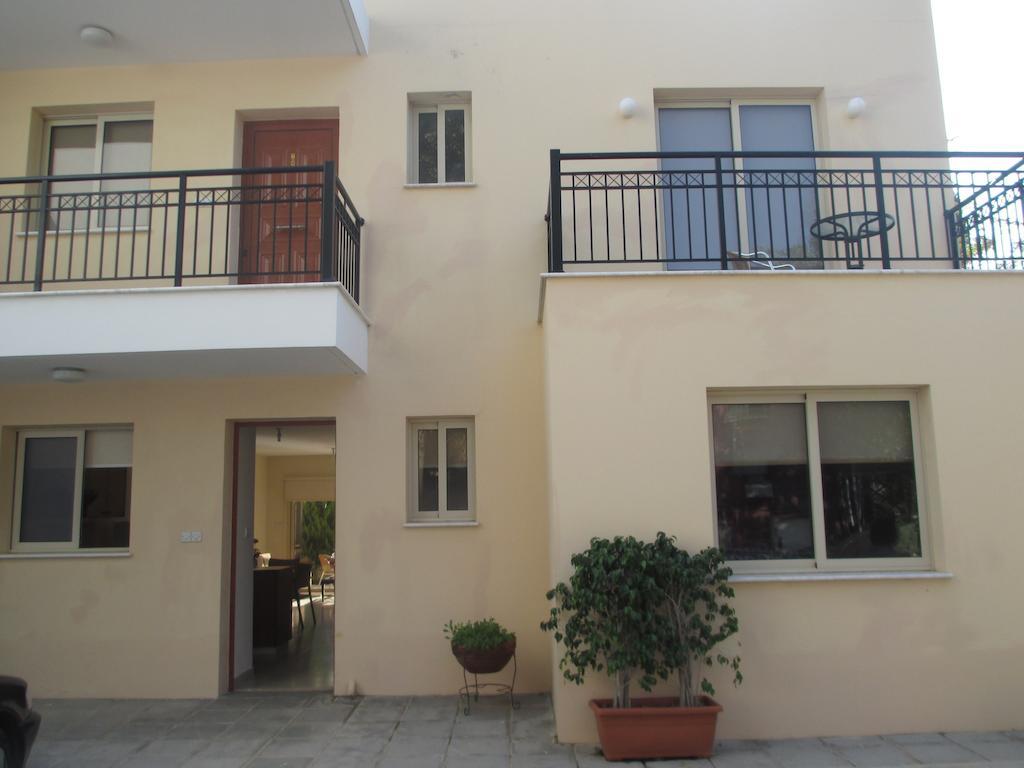 Byreva Apartments Pafos Dış mekan fotoğraf